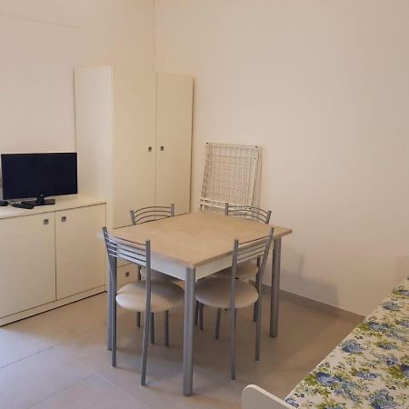Centro Vacanze Lido Smeraldo Frigole Ngoại thất bức ảnh
