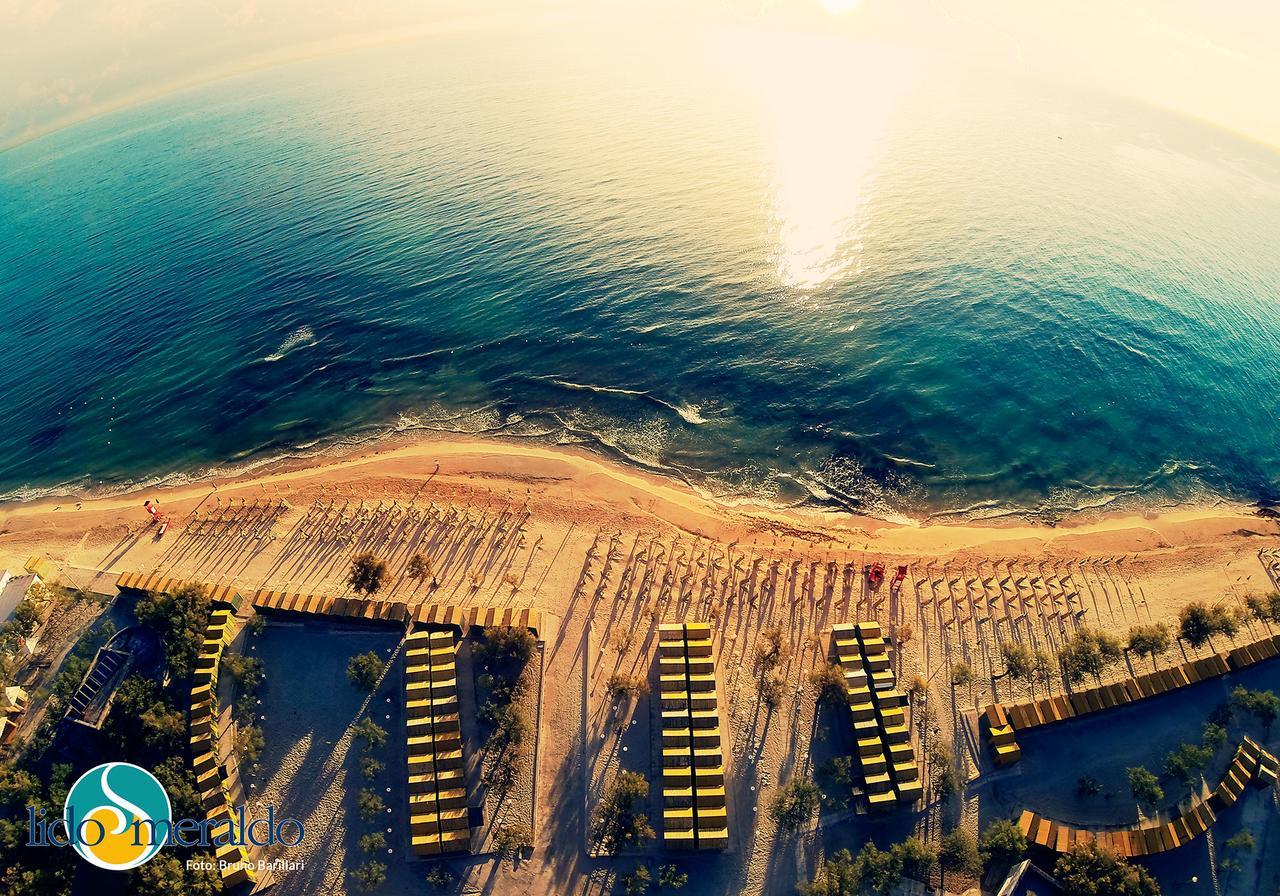 Centro Vacanze Lido Smeraldo Frigole Ngoại thất bức ảnh