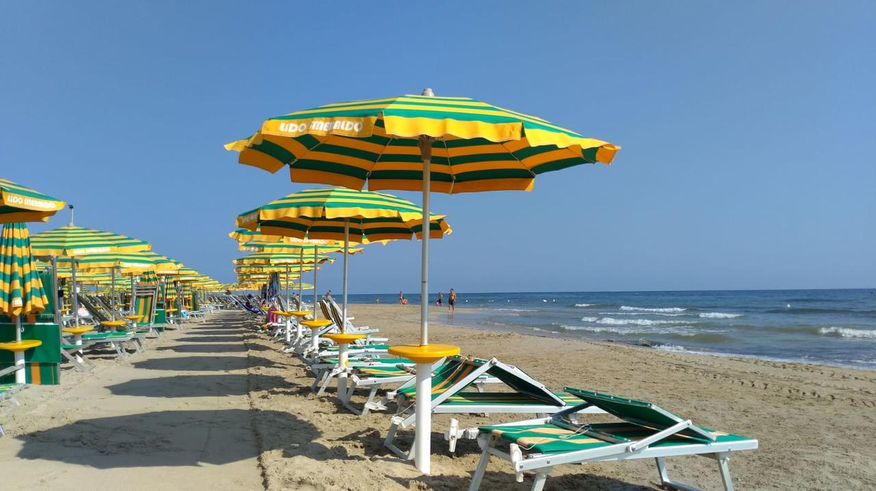 Centro Vacanze Lido Smeraldo Frigole Ngoại thất bức ảnh